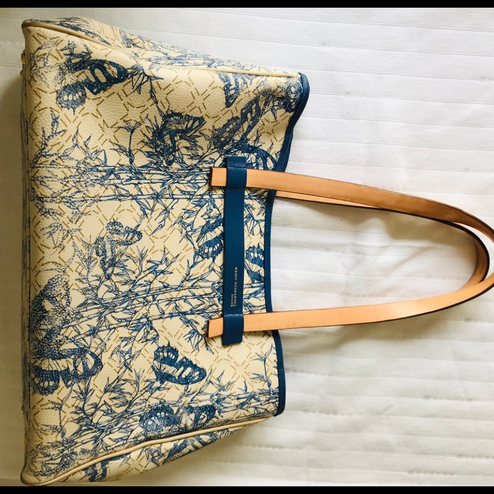 Mario Hernandez Purse